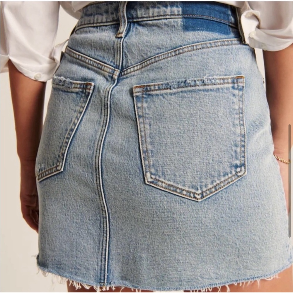Abercrombie denim mini skirt - Picture 3 of 3